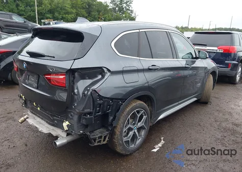 2017 BMW X1 xDrive28I из США, поврежденный, VIN WBXHT3C3XH5F77351